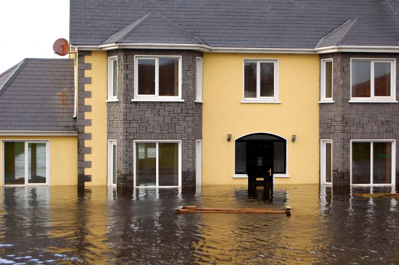 Emergency Water Damage Cleanup in Mesa, AZ
