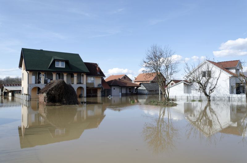 Emergency Water Damage Cleanup in Phoenix, AZ